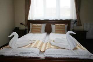 Отель Hotel Marczewski Бельско-Бяла Номер с кроватью размера «king-size»-7